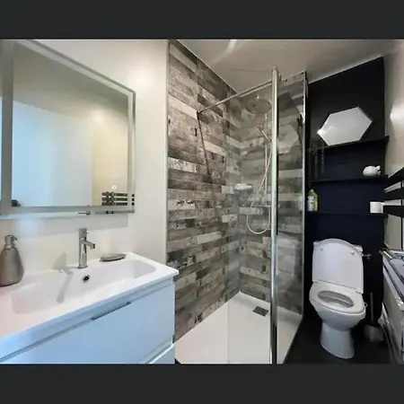 27m With Terrace - First Row Sea View Lejlighed *